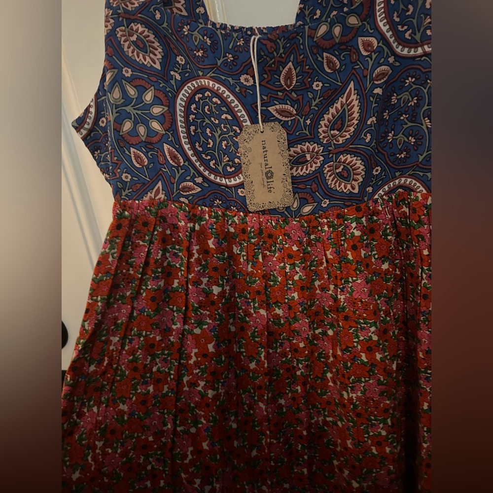 Natural Life Tricia Maxi Dress in Ditsy Blue - Red Floral Print - Picture 7 of 7